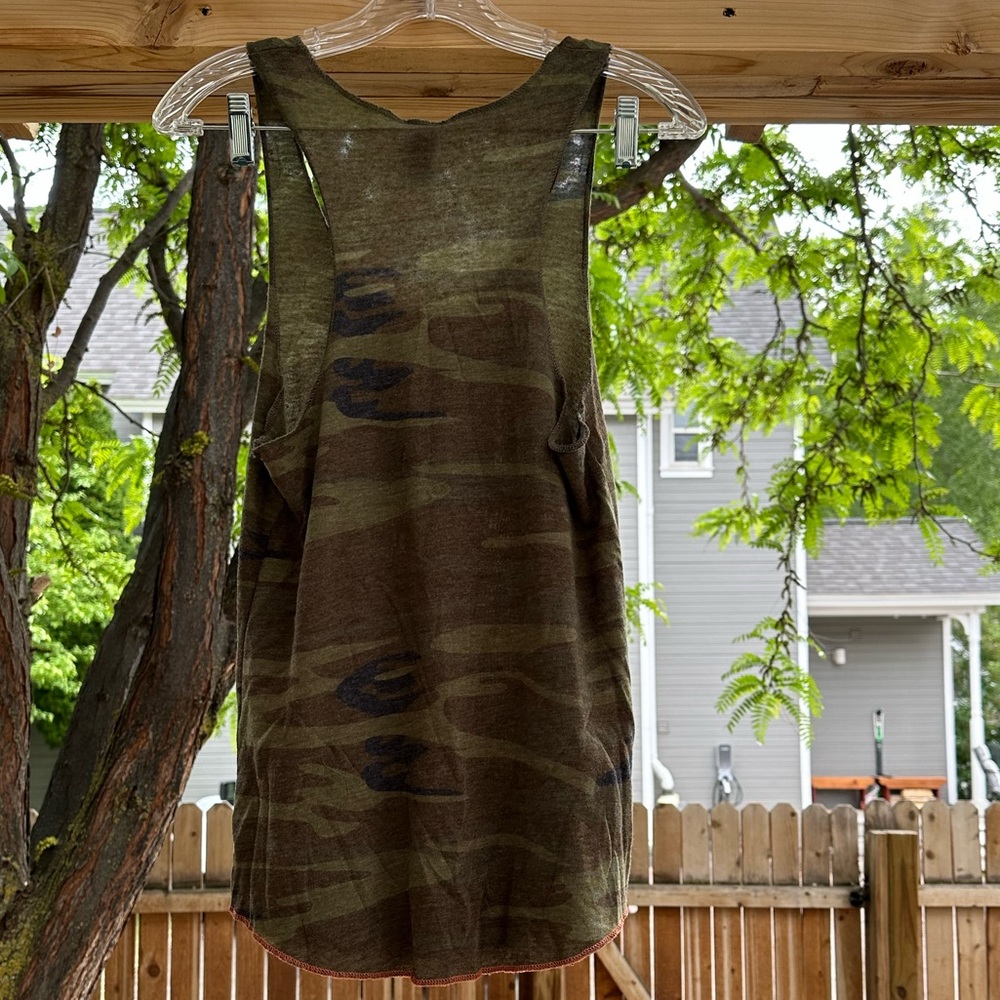 NWOT Nebraska Cornhuskers Huskers Camo Bedazzled Glitter Embellished Tank medium - Picture 6 of 16